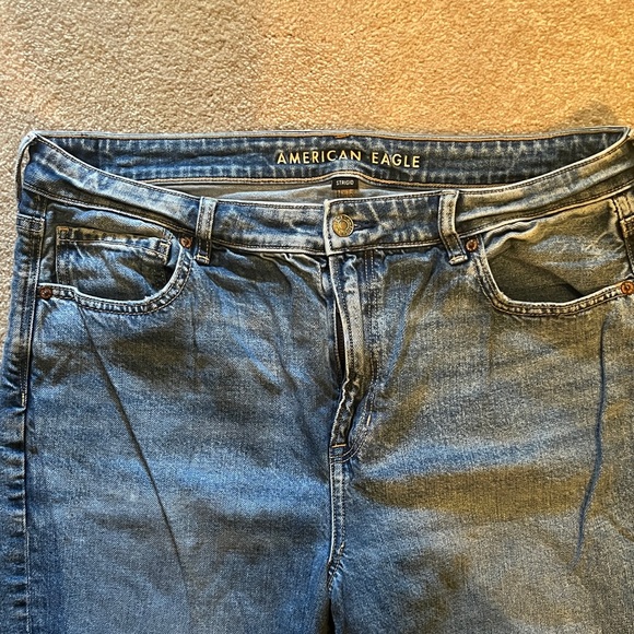 American Eagle Outfitters Ripped Blue Ankle Jeans - Picture 3 of 6